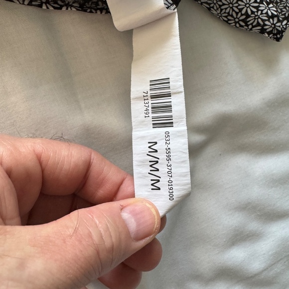 Floral Print Dress Black and White Sleeveless Smocked Black Gray Casual Sundress - Picture 11 of 16